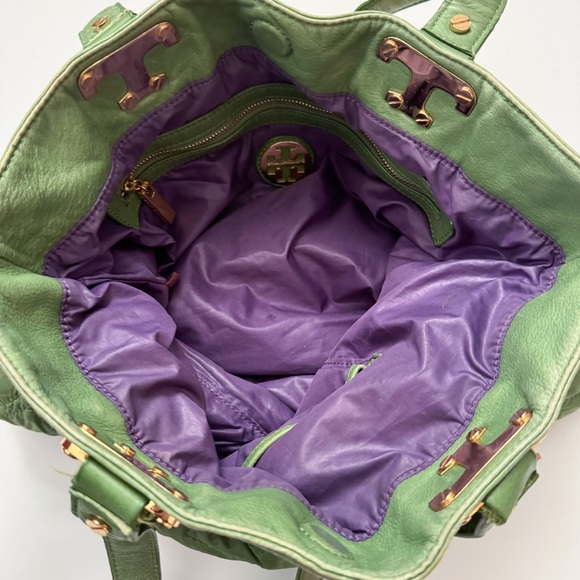 Tory Burch Green Quilted Leather Handle Tote Bag With Gold Tone Hardware - Picture 5 of 7